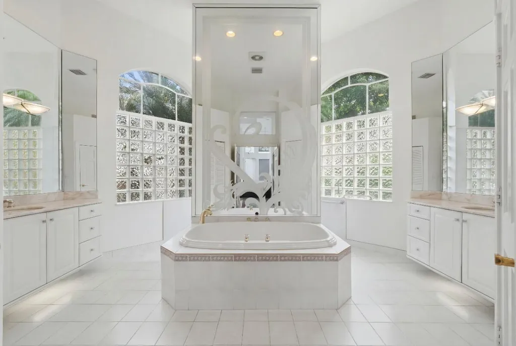 1716 NW 124th Way Coral Springs FL 33071