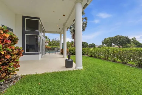 1716 NW 124th Way Coral Springs FL 33071