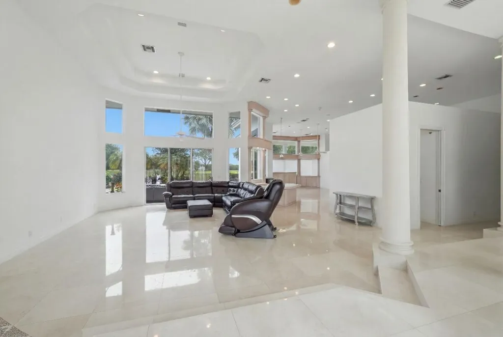 1716 NW 124th Way Coral Springs FL 33071