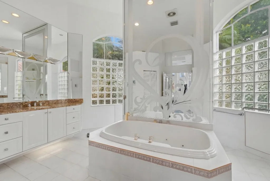 1716 NW 124th Way Coral Springs FL 33071