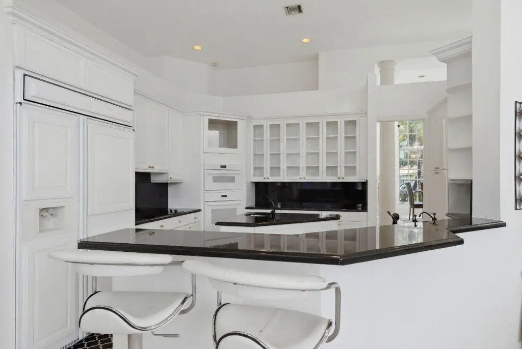1716 NW 124th Way Coral Springs FL 33071