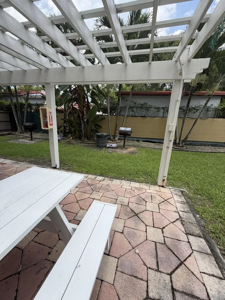 2160 SW 16th Avenue SW Miami FL 33145