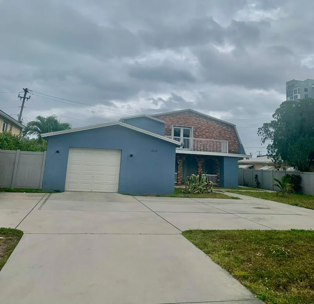 2212 SE 4th Avenue Fort Lauderdale FL 33316