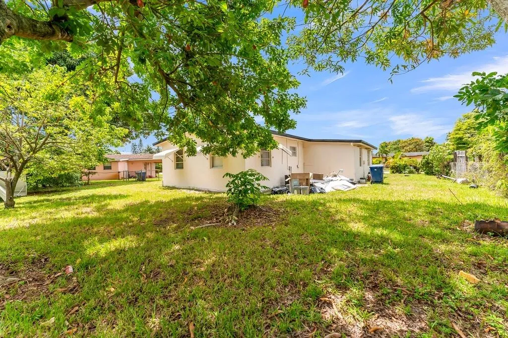 3411 NW 5th Court Lauderhill FL 33311