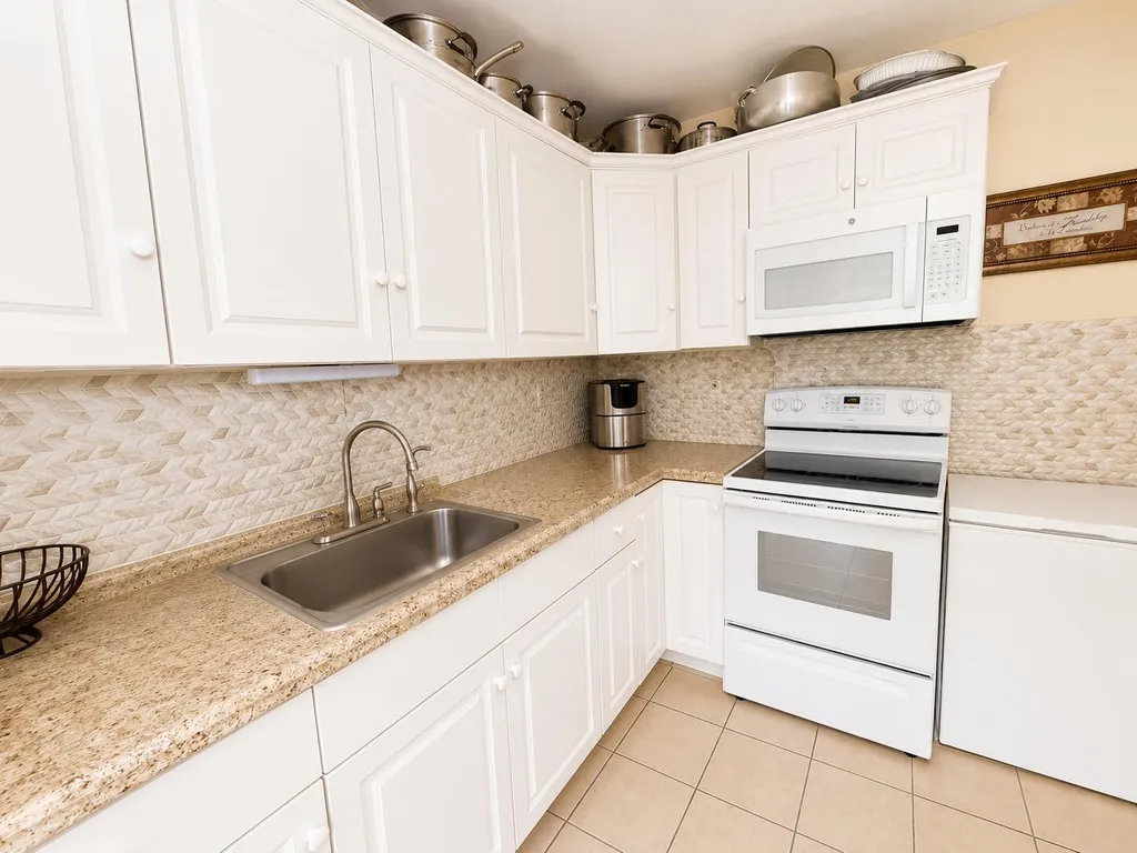 200 NW 12th Court Pompano Beach FL 33060