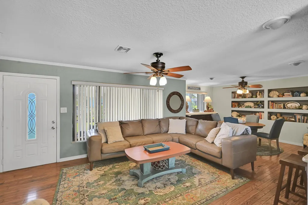 220 Riomar Drive Port St Lucie FL 34952
