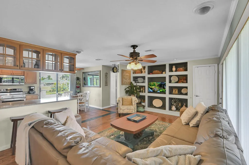 220 Riomar Drive Port St Lucie FL 34952