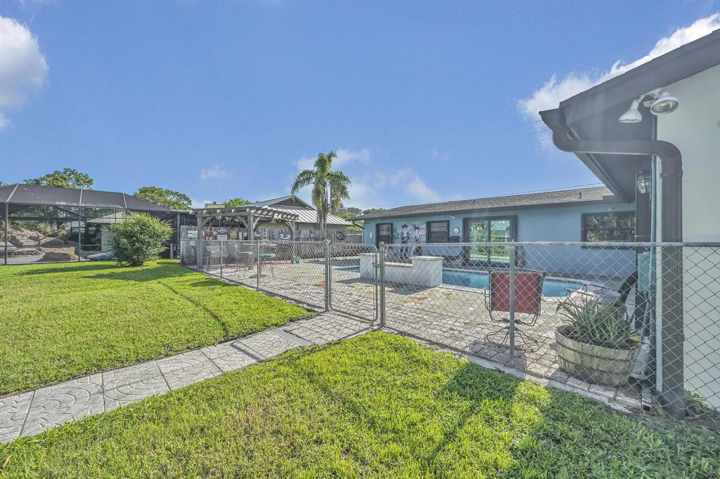 220 Riomar Drive Port St Lucie FL 34952