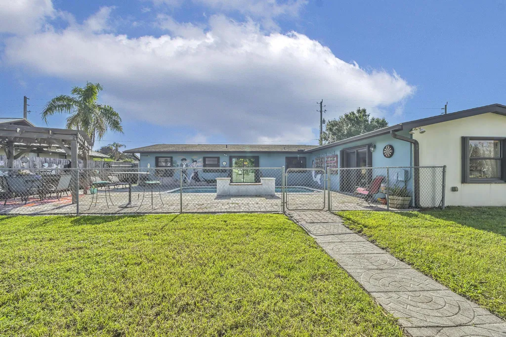 220 Riomar Drive Port St Lucie FL 34952