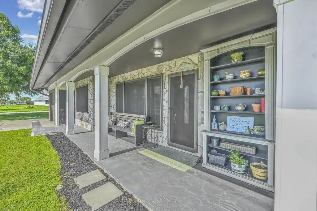 220 Riomar Drive Port St Lucie FL 34952