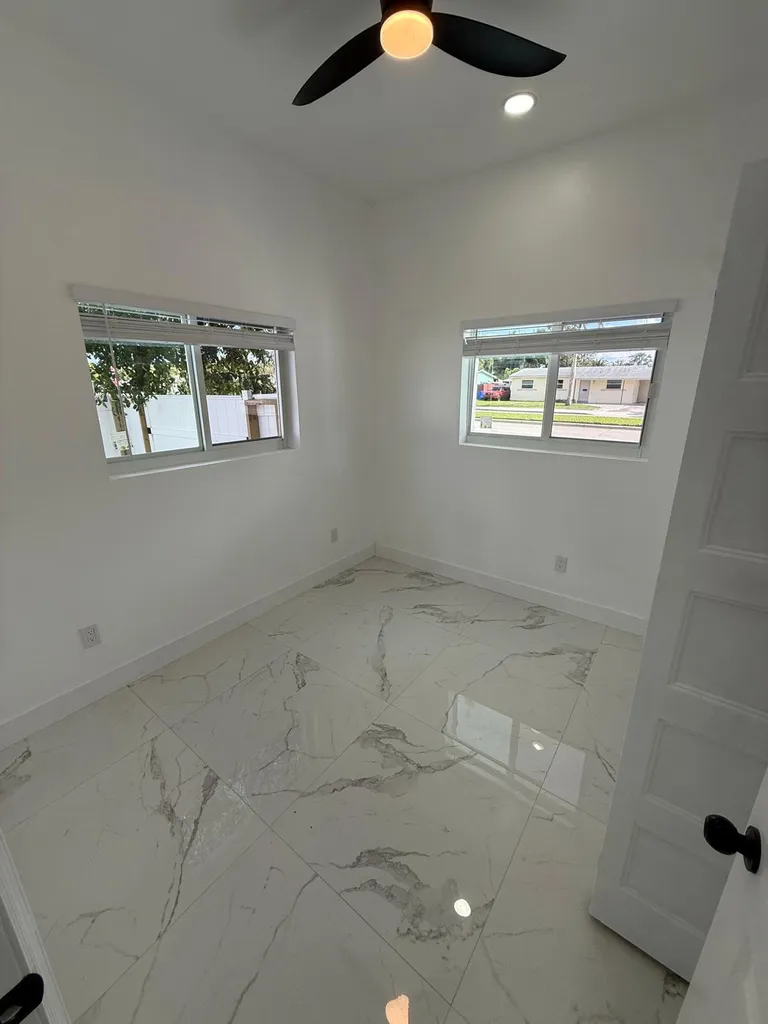 6319 Southgate Boulevard Margate FL 33068