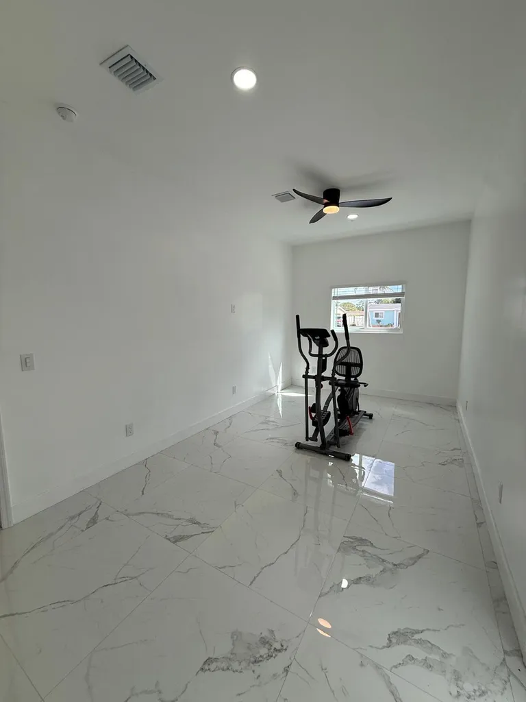 6319 Southgate Boulevard Margate FL 33068