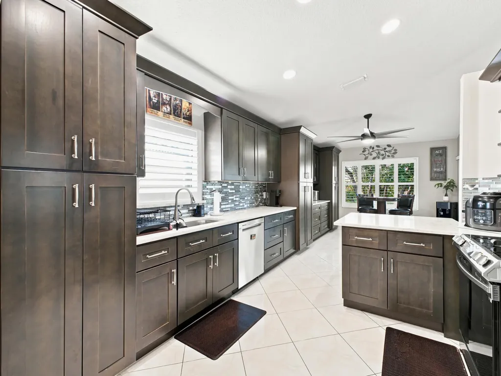 7960 Laina Lane Boynton Beach FL 33437