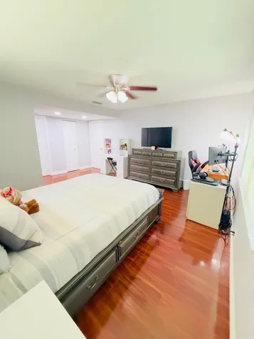5545 N Lakewood Circle N Margate FL 33063