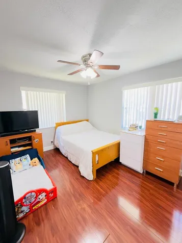 5545 N Lakewood Circle N Margate FL 33063