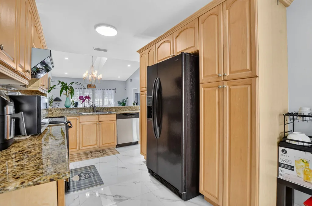 4460 NE 5th Avenue Boca Raton FL 33431