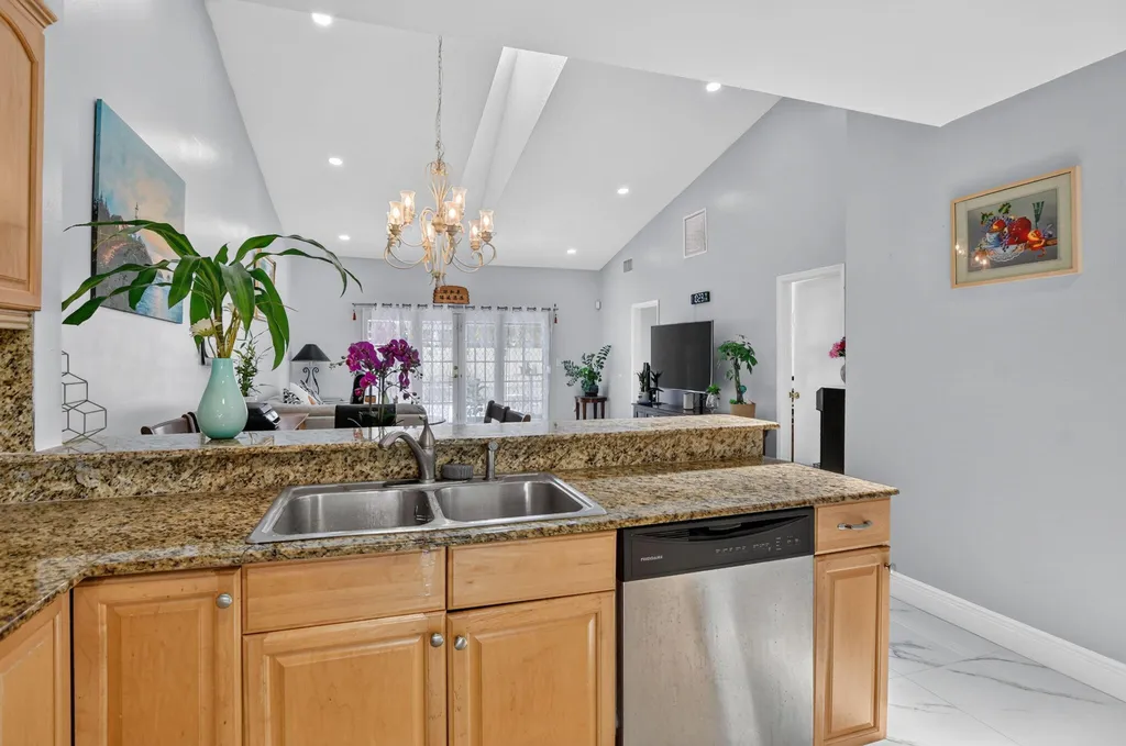 4460 NE 5th Avenue Boca Raton FL 33431
