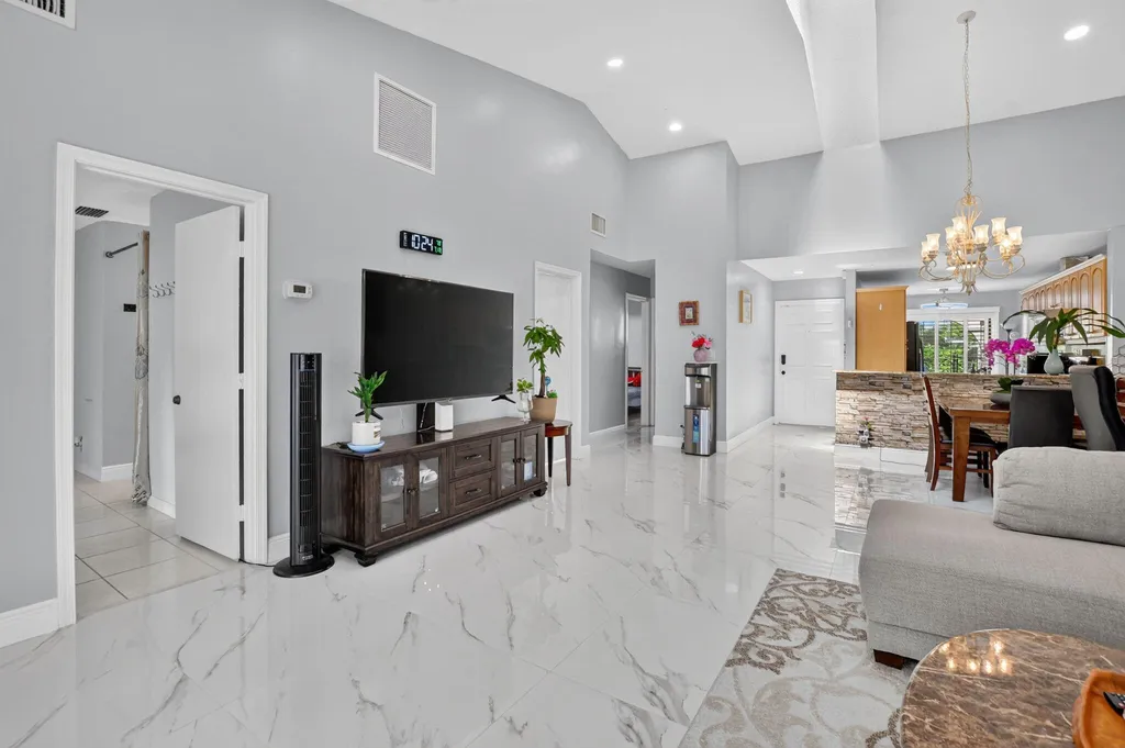4460 NE 5th Avenue Boca Raton FL 33431