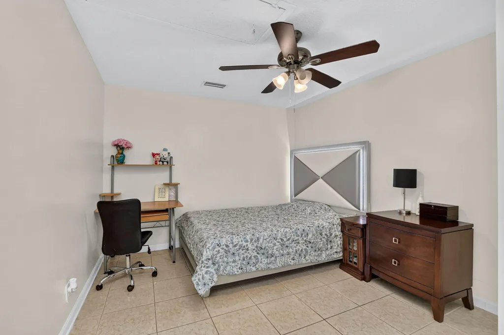 4460 NE 5th Avenue Boca Raton FL 33431
