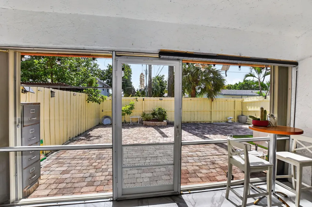 4460 NE 5th Avenue Boca Raton FL 33431