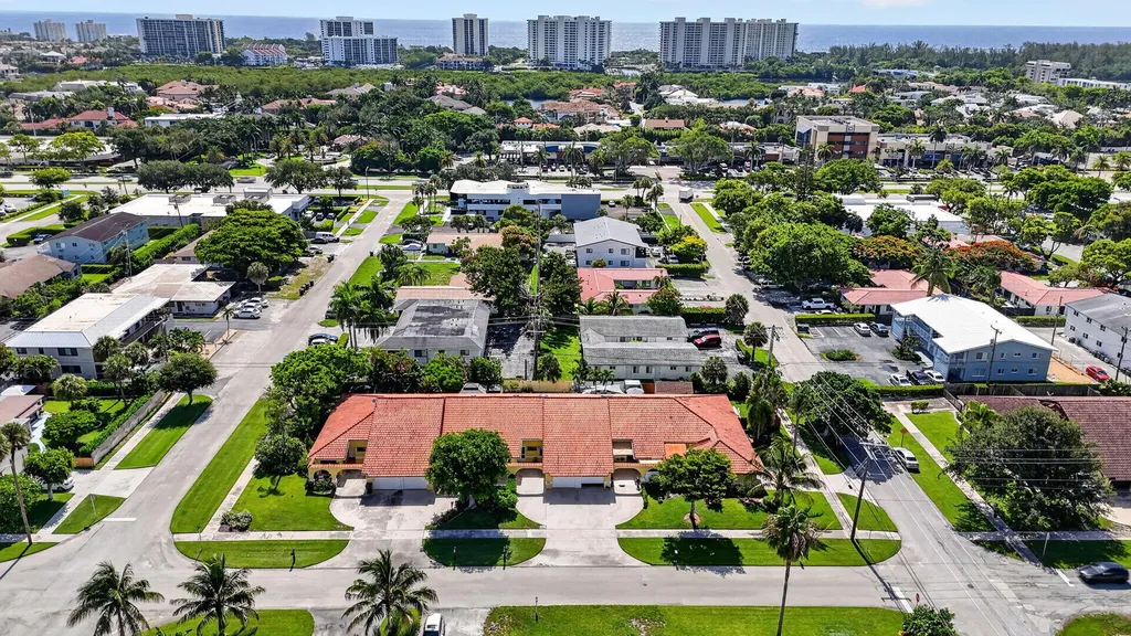 4460 NE 5th Avenue Boca Raton FL 33431