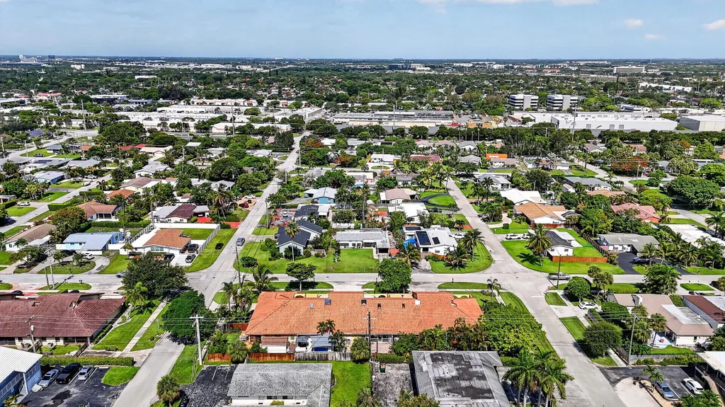 4460 NE 5th Avenue Boca Raton FL 33431