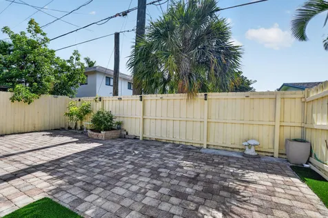 4460 NE 5th Avenue Boca Raton FL 33431