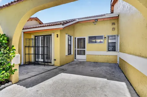 4460 NE 5th Avenue Boca Raton FL 33431