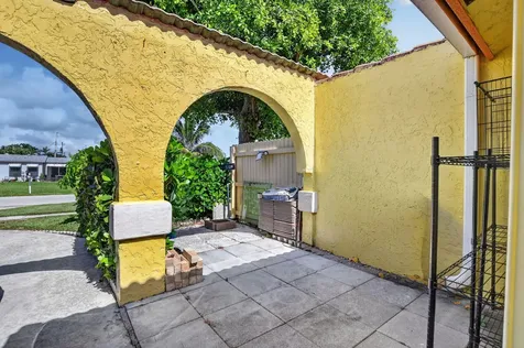 4460 NE 5th Avenue Boca Raton FL 33431