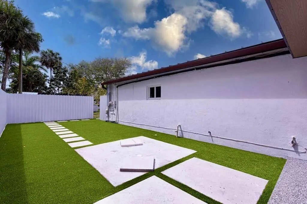 696 Arlington Drive West Palm Beach FL 33415