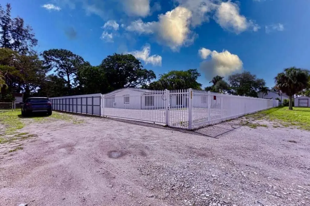 696 Arlington Drive West Palm Beach FL 33415