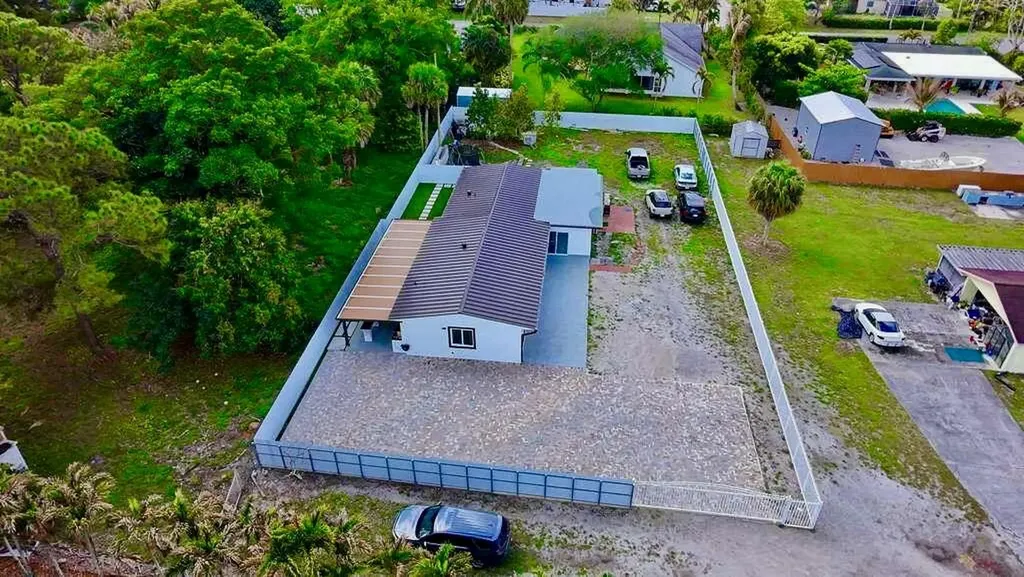696 Arlington Drive West Palm Beach FL 33415