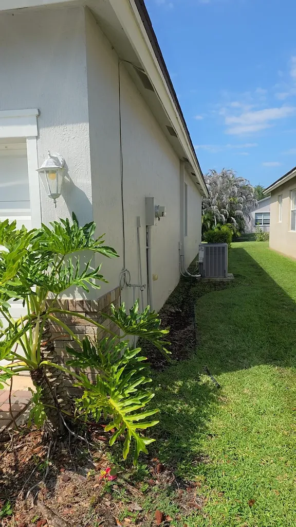 9517 SW Flowermound Circle Port St Lucie FL 34987