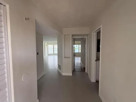 1300 NE 191st Street Miami FL 33179
