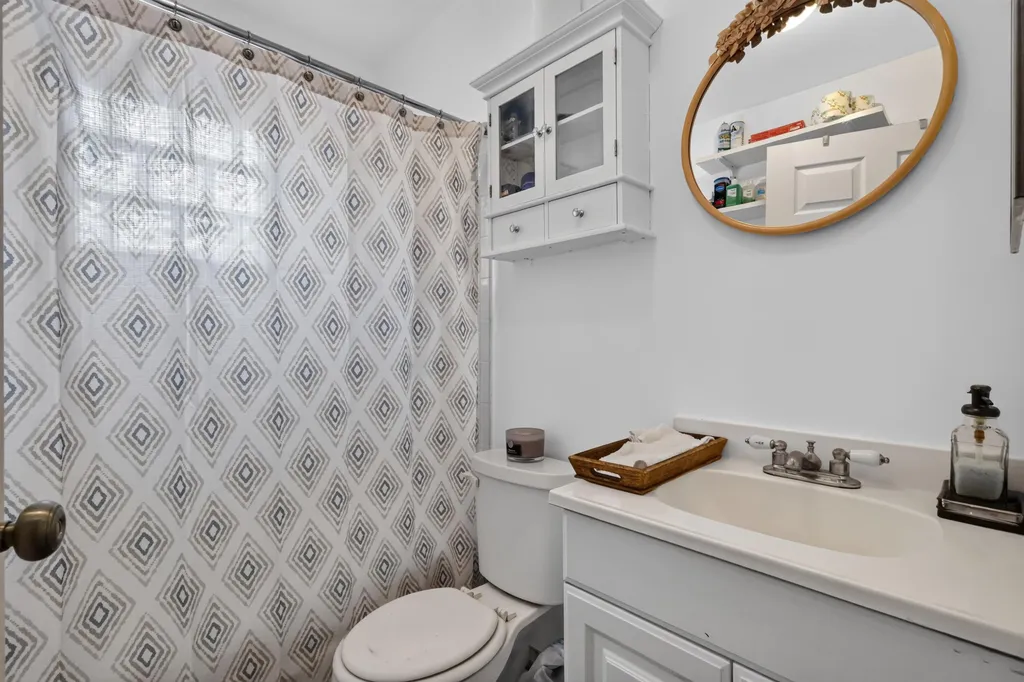 5639 Ithaca Circle E Lake Worth FL 33463