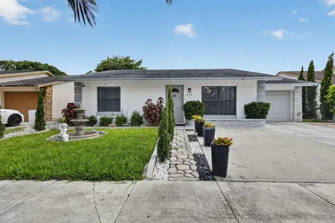 5639 Ithaca Circle E Lake Worth FL 33463
