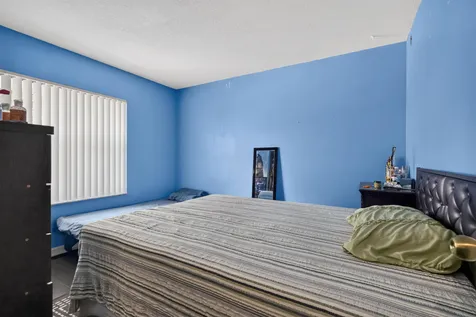 5639 Ithaca Circle E Lake Worth FL 33463