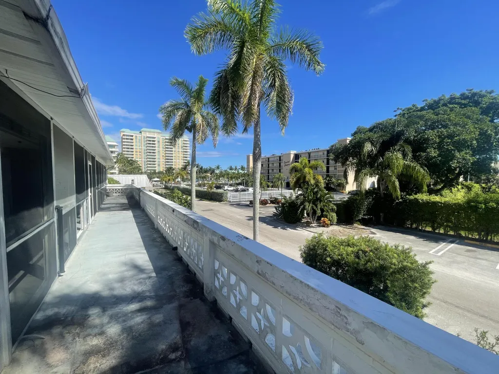 209 SE 6th Street Boynton Beach FL 33435