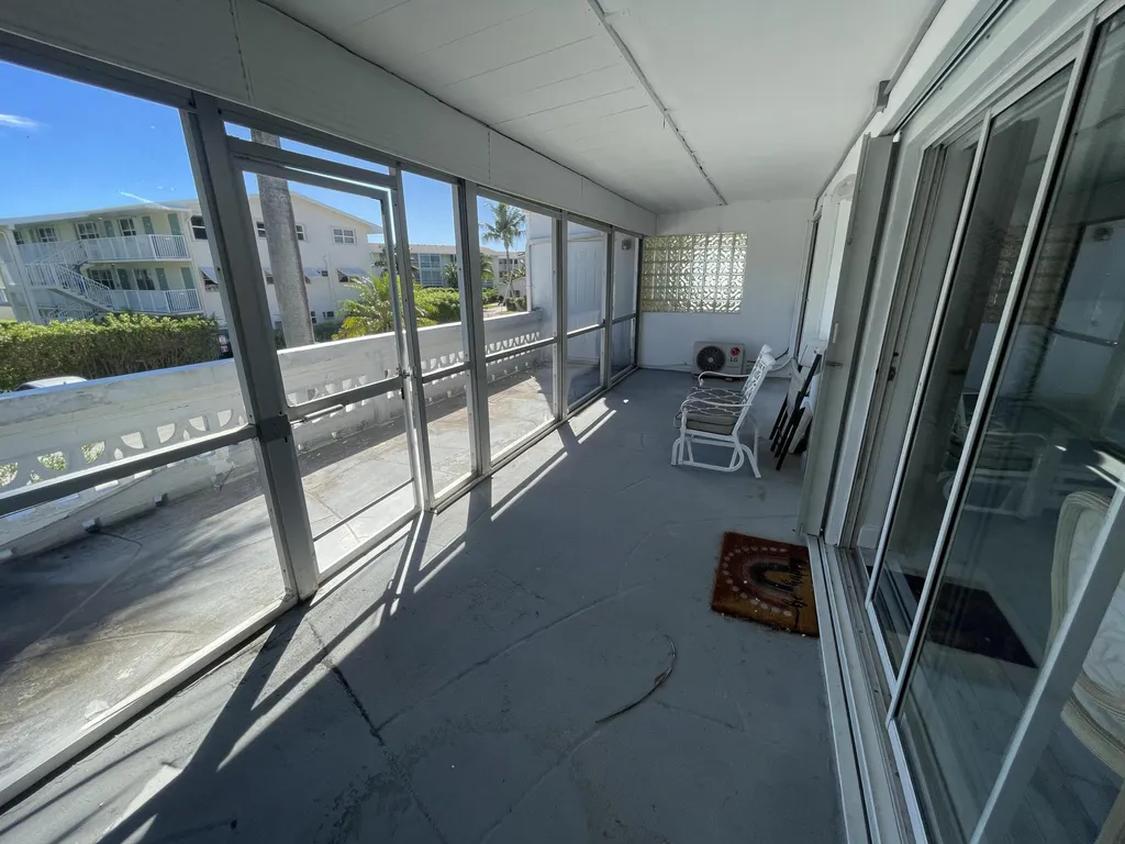 209 SE 6th Street Boynton Beach FL 33435