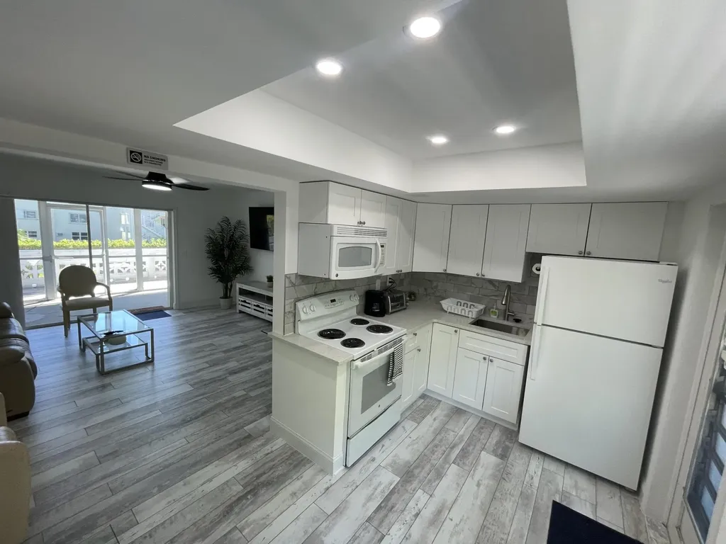 209 SE 6th Street Boynton Beach FL 33435