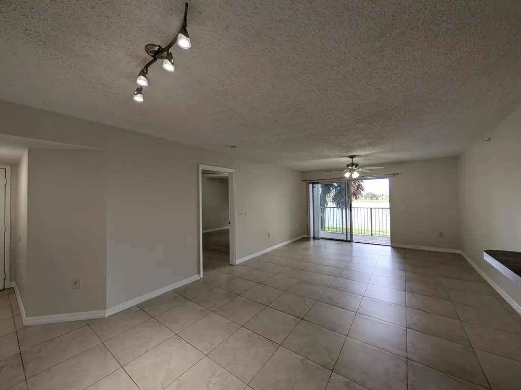 5011 Wiles Road Coconut Creek FL 33073