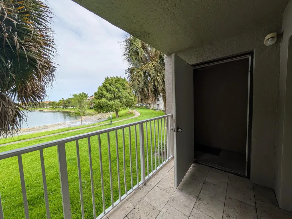 5011 Wiles Road Coconut Creek FL 33073