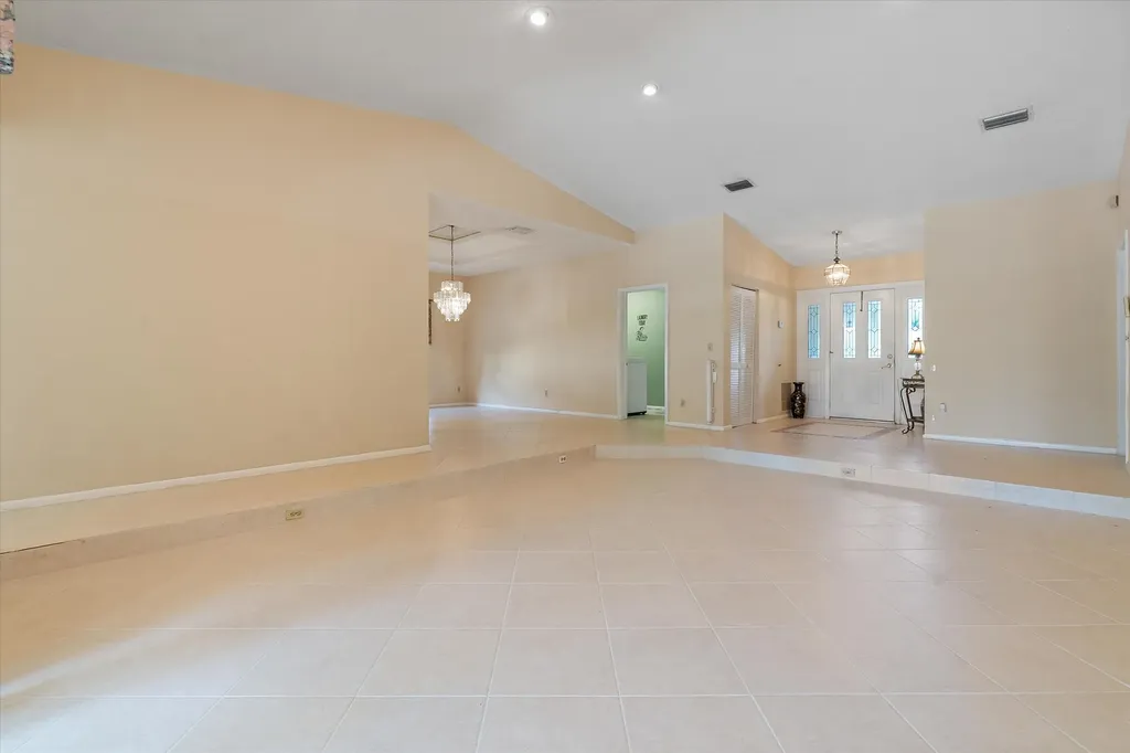 8660 NW 54th Street Coral Springs FL 33067