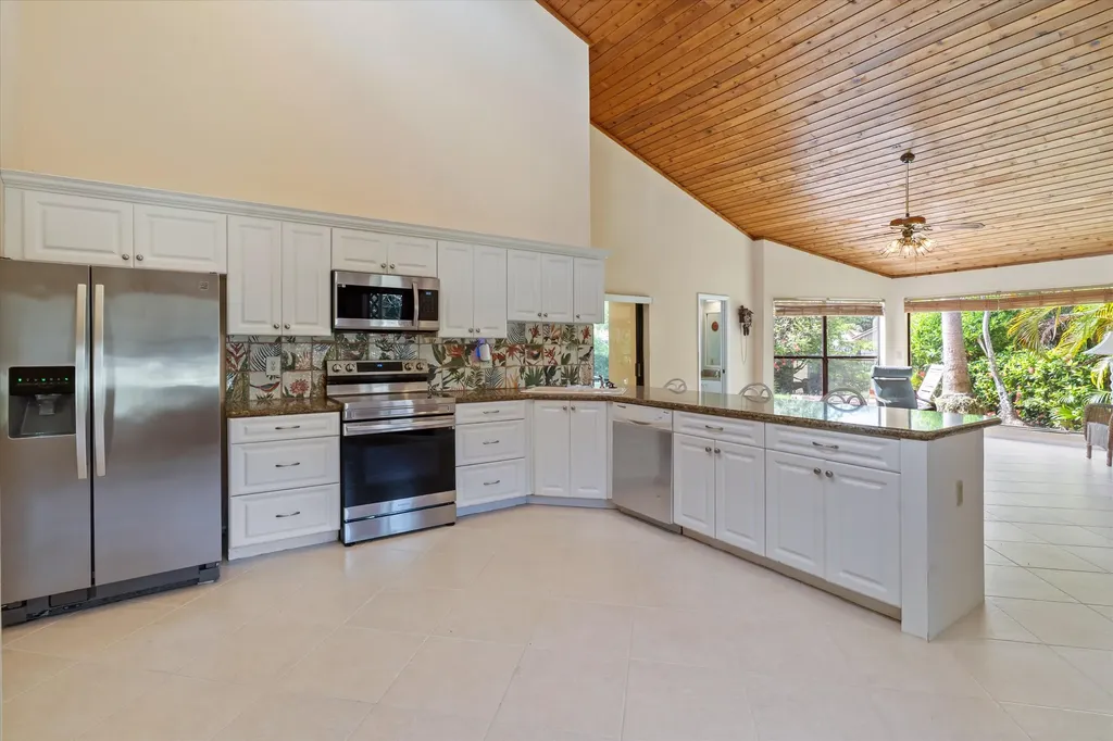 8660 NW 54th Street Coral Springs FL 33067