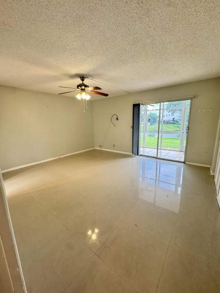 1036 Harwood D Deerfield Beach FL 33442