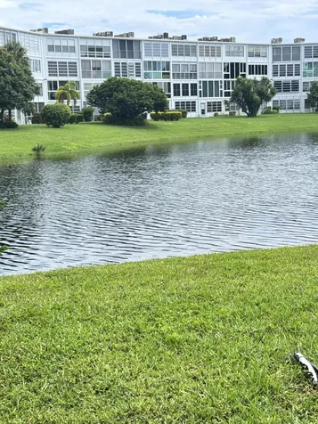1036 Harwood D Deerfield Beach FL 33442