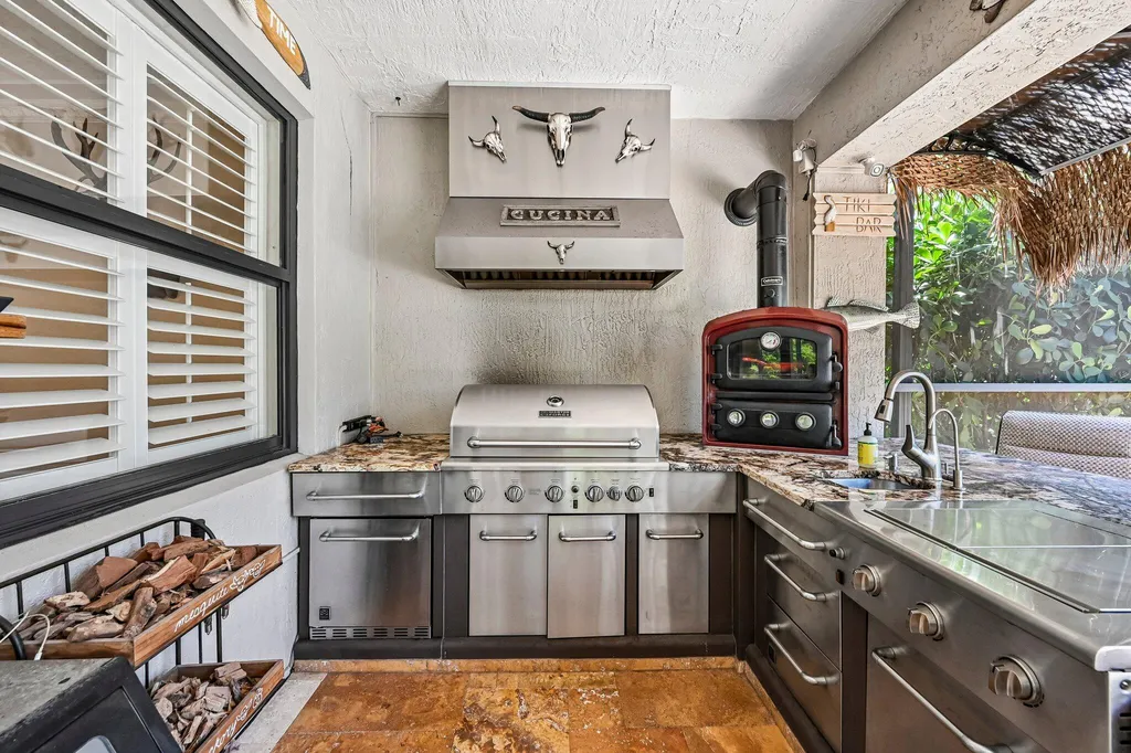1121 Center Stone Lane Riviera Beach FL 33404