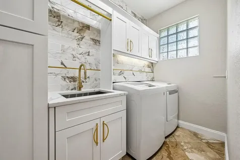 1121 Center Stone Lane Riviera Beach FL 33404
