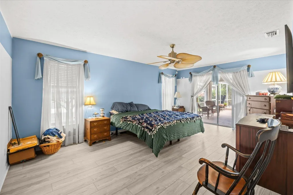 2711 SE Fall Street Port St Lucie FL 34984