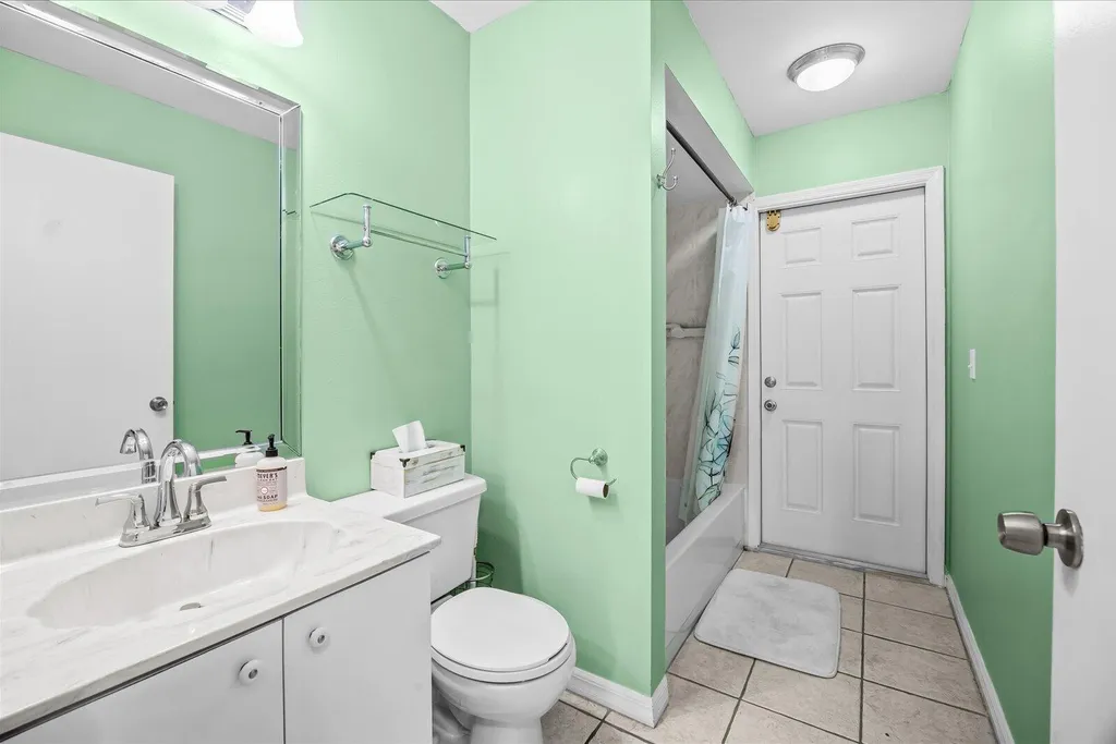 2711 SE Fall Street Port St Lucie FL 34984
